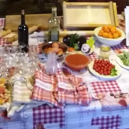 Gasthuis Agriturismo Podere Somigli Di Lorenzo Correani *