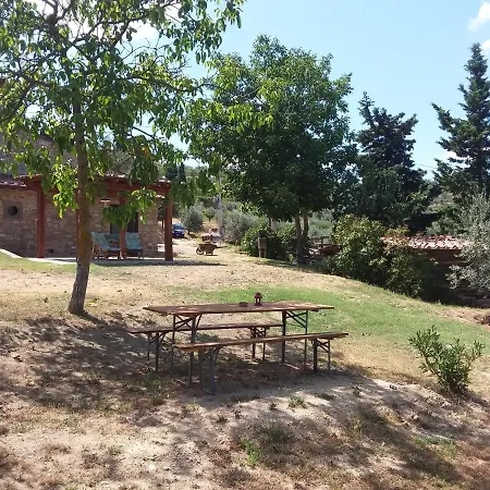 Gasthuis Agriturismo Podere Somigli Di Lorenzo Correani *